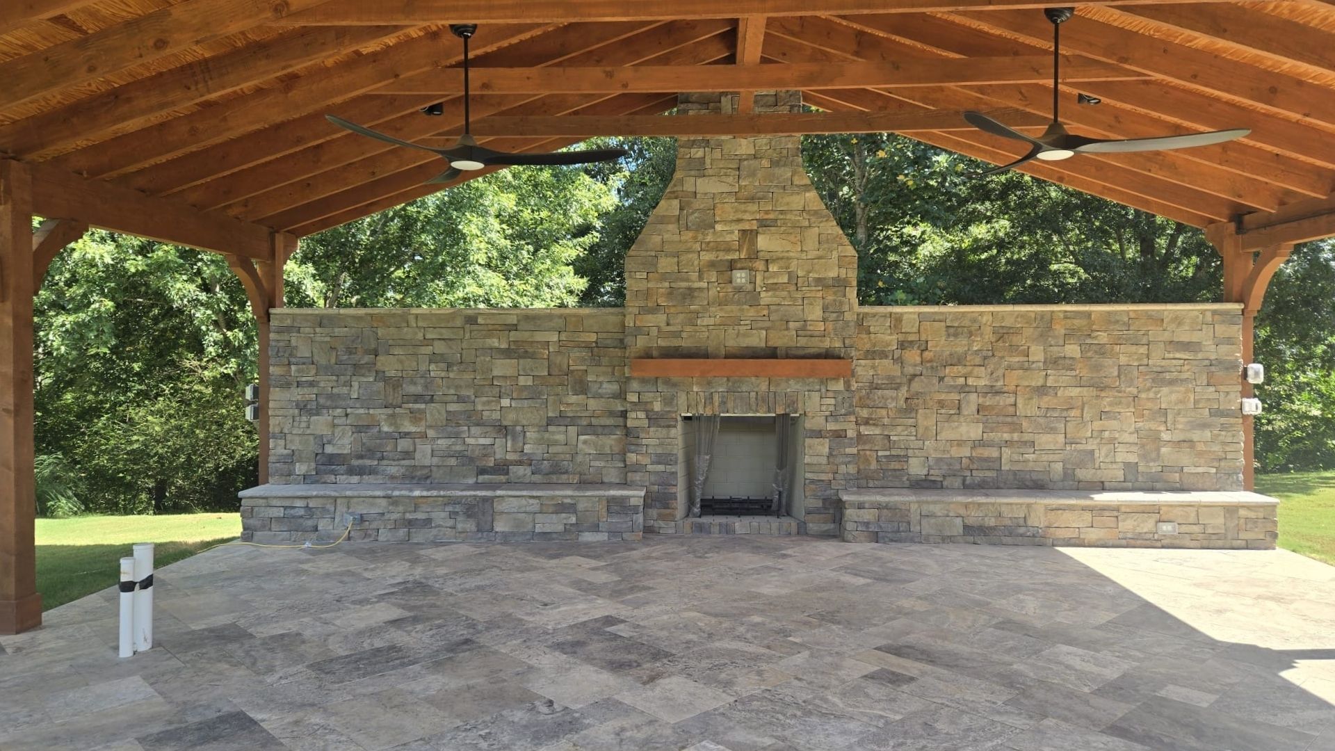 Outdoor kitchen